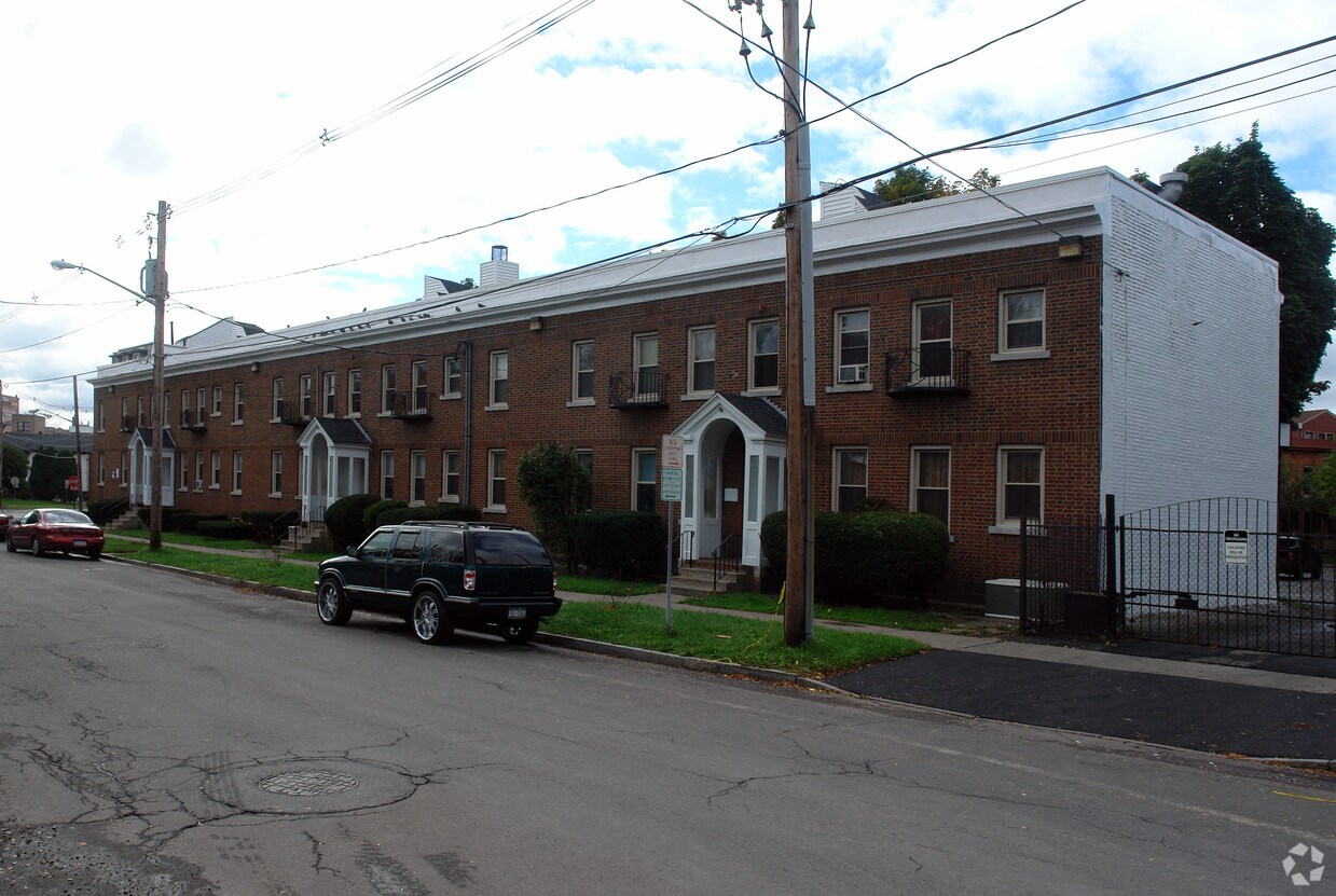 Building Photo - 316 Catherine St