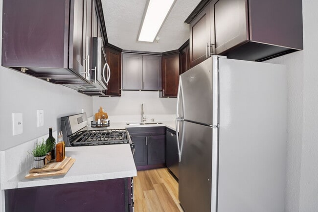 Building Photo - Lemoli Apartments