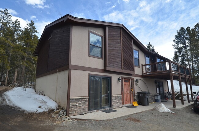 Building Photo - 347 SCR 450