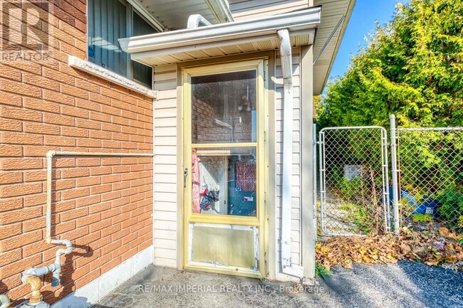 Photo du bâtiment - 11 Queensbury Dr