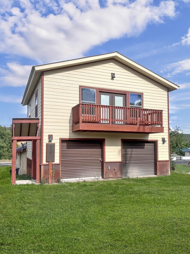 Primary Photo - 435 S 8th St