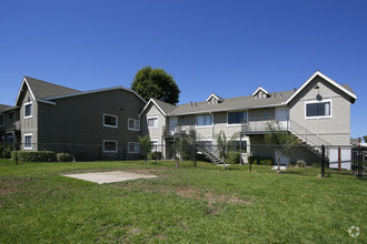 Lakehouse Apartments photo'