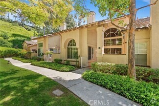 Building Photo - 4 Nightingale Dr