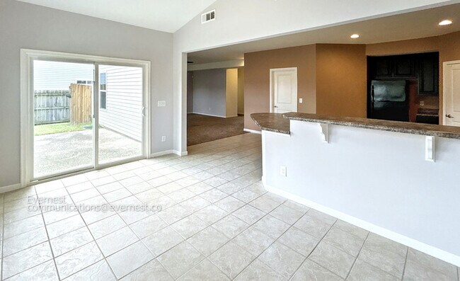 Foto del edificio - 1054 Countess Ln