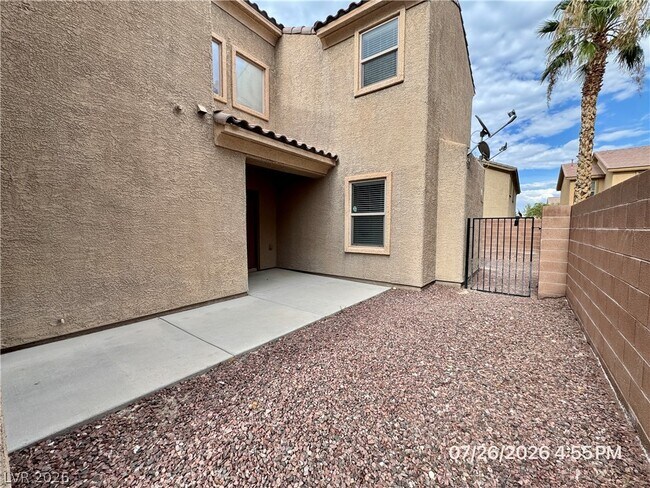 Building Photo - 6854 N Inca Jay Ct