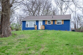 Building Photo - 3914 Creekside Dr