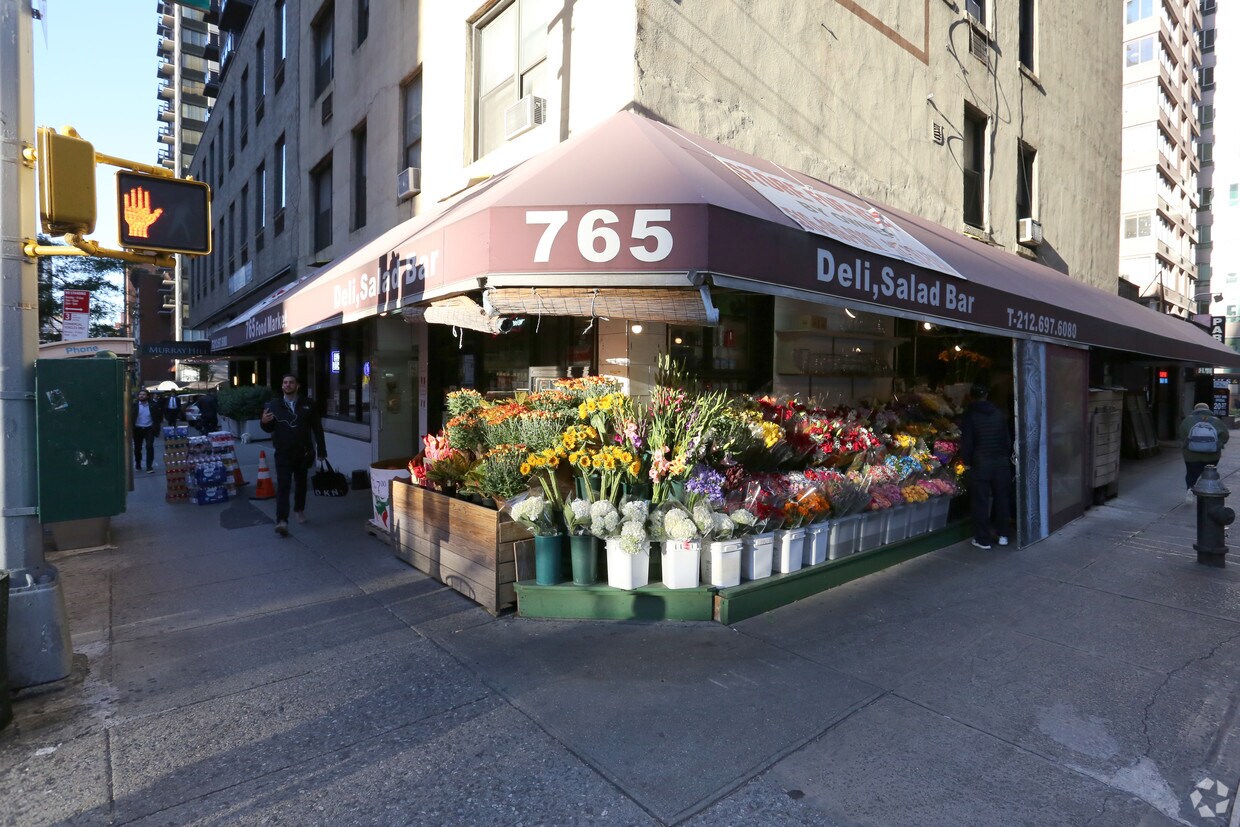 Building Photo - 763-765 2nd Ave