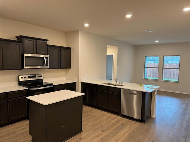 Foto del edificio - 2335 Gardenia Ln