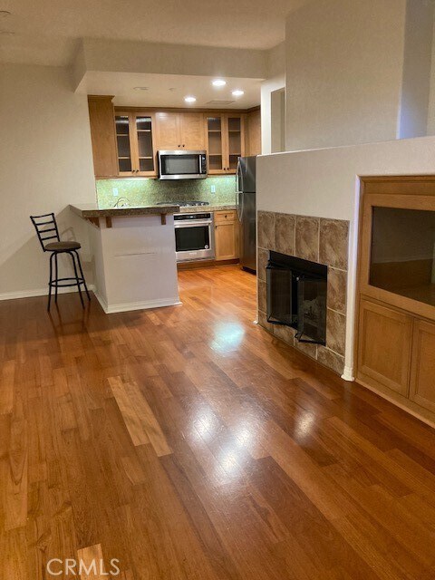 Building Photo - 104 Coral Rose