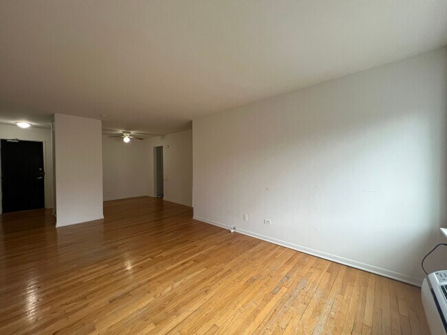 Foto del edificio - 516 W Melrose St