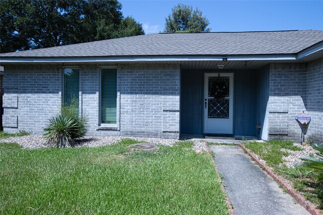 Foto del edificio - 23115 Bright Star Rd
