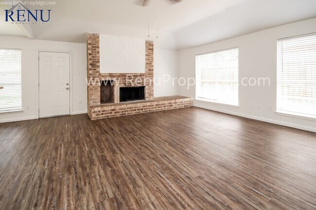 Building Photo - 7027 Zieglers Grove