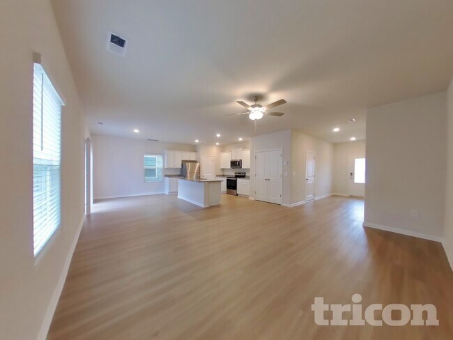 Foto del edificio - 727 Hawley St