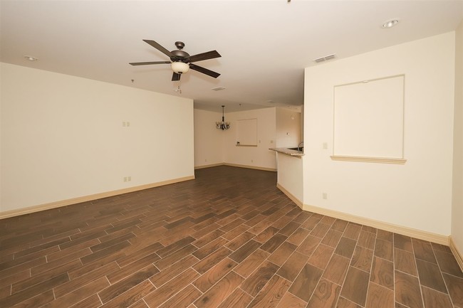 Building Photo - 8216 Casa Verde Rd