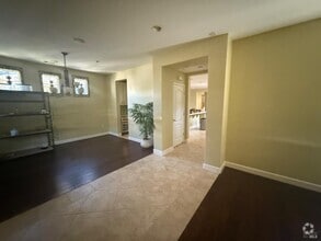 Building Photo - 55 Toscana Dr