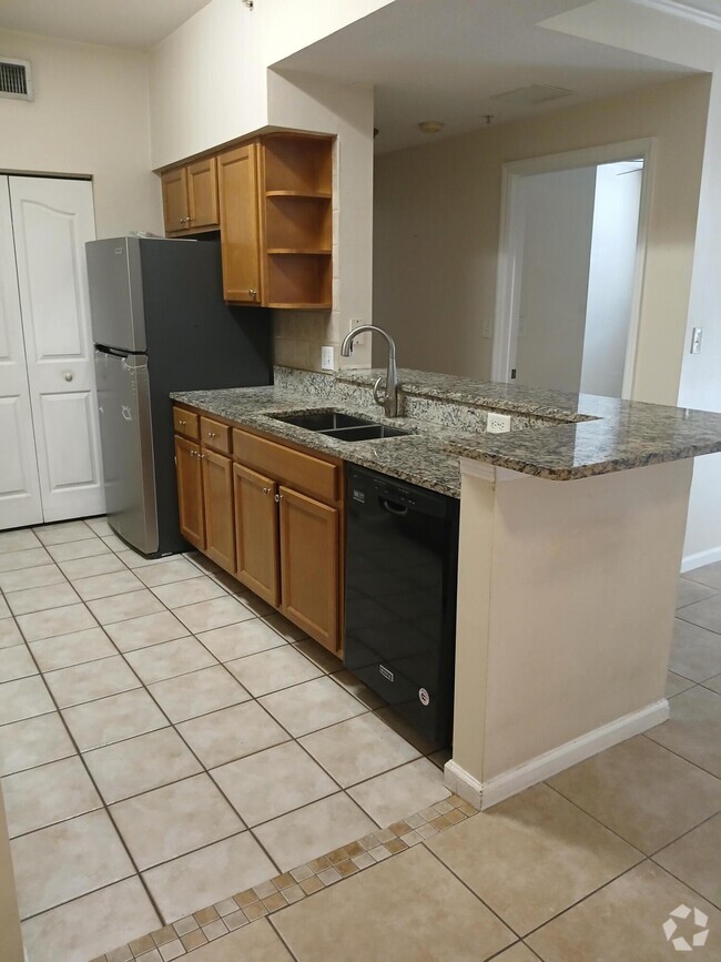 Building Photo - 9833 Baywinds Blvd