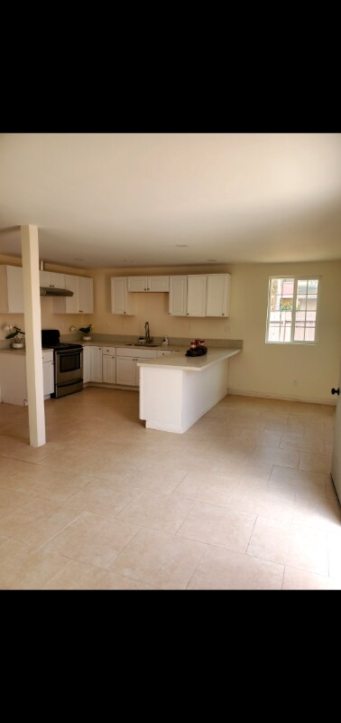 Foto del edificio - 1373 Holly Ave