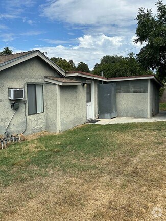 Building Photo - 10919 Evans St