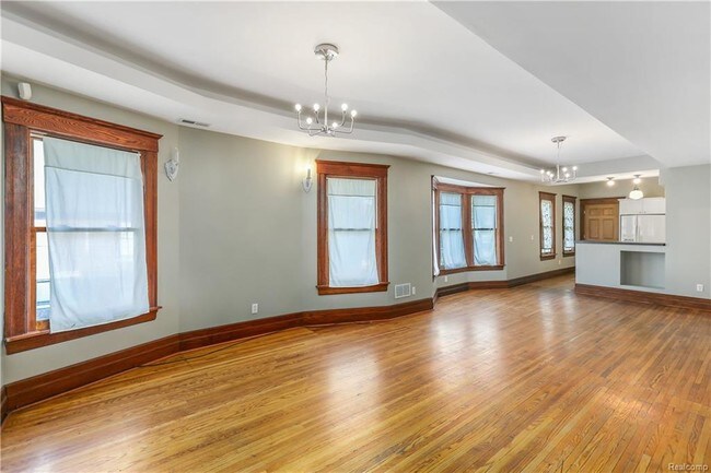 Building Photo - 430 W Grand Blvd
