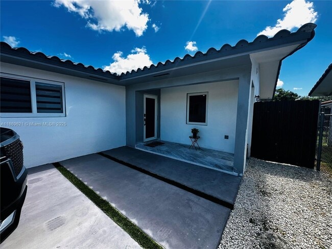 Foto del edificio - 1543 SW 74th Ct