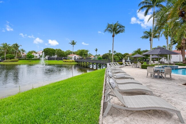 Building Photo - The Palms of Doral