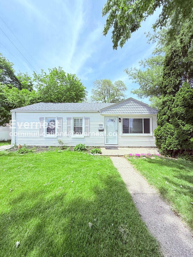 Building Photo - 25107 Rosenbusch Blvd