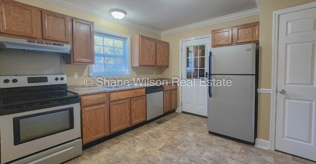 Photo - Recently renovated and move-in ready!  1/2 off the first month's rent! Apartment