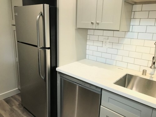 Foto del edificio - 1263 S Dunsmuir Ave