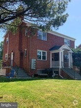 Building Photo - 6815 Red Top Rd