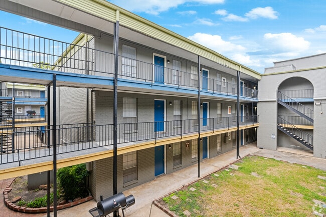 Building Photo - Sharpstown Manor