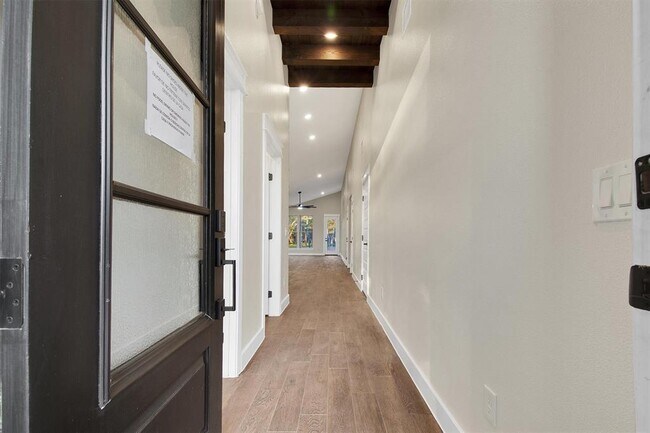 Foto del edificio - 336 Nene Ln