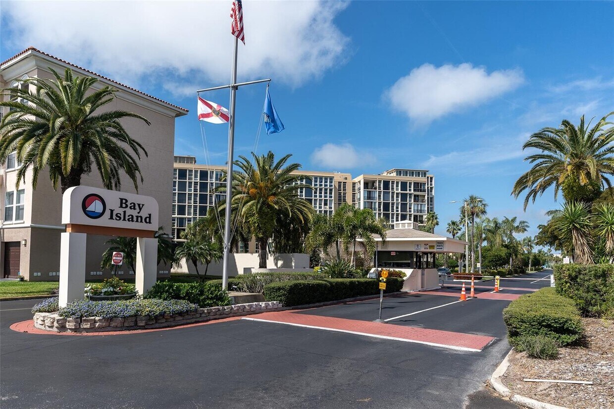 7560 Bay Island Dr S, South Pasadena, FL 33707 Townhome Rentals in