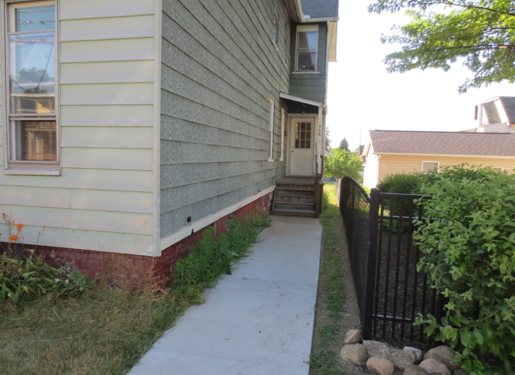 1st Floor Front Entrance - 448 E 27th St