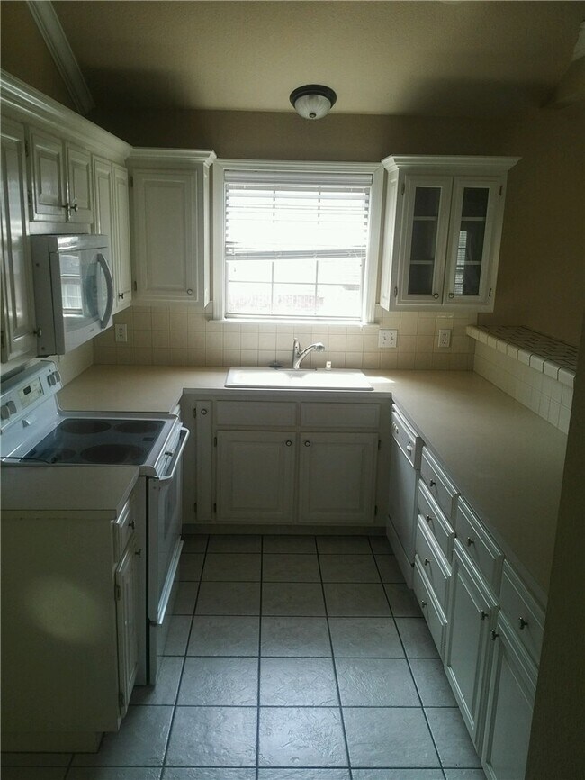 Foto del edificio - 1754 Pointer Ln