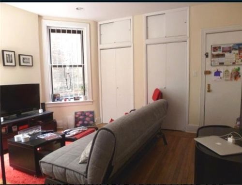 Building Photo - 228 E 86th St