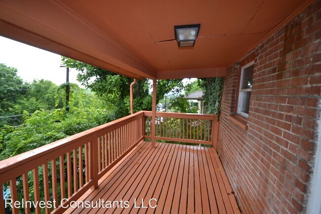Building Photo - 3 br, 1 bath House - 619 Edgecliff Road