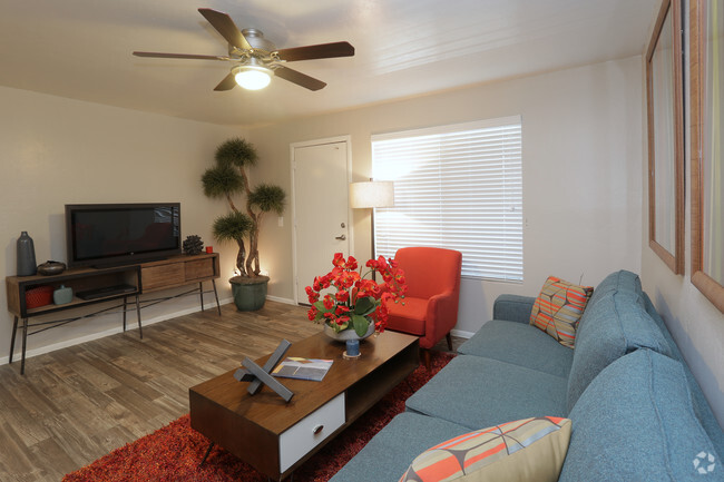 1BR, 1BA - 528 SF - Agave Apartments