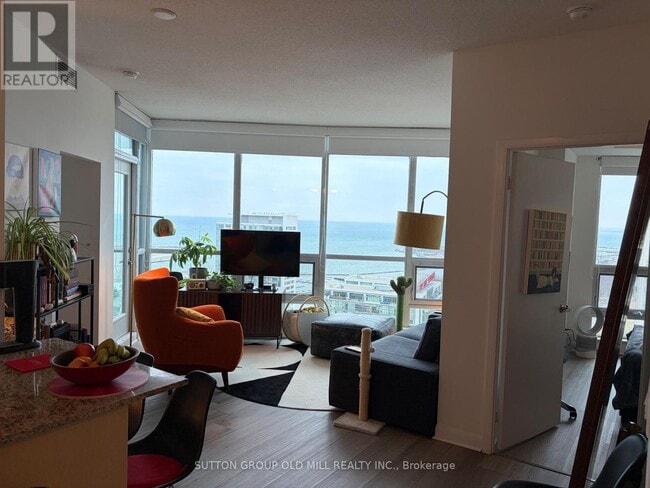 Building Photo - 600 Fleet St