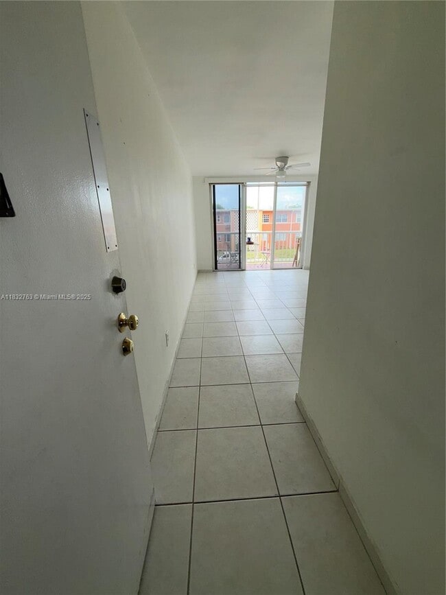 Building Photo - 3551 SW 9th Terrace