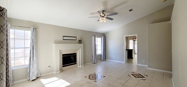 Foto del edificio - 1845 Winners Cup Dr - 3 Bedrooms , 2 bathr...