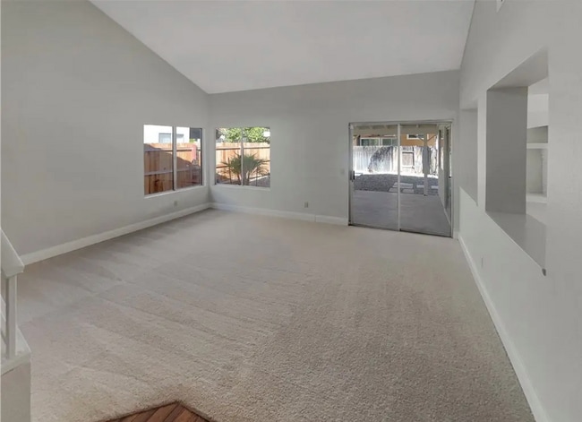 Foto del edificio - 662 Spinnaker Dr