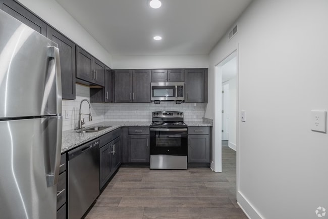 Renovated unit - Royal Arms of Green Hills
