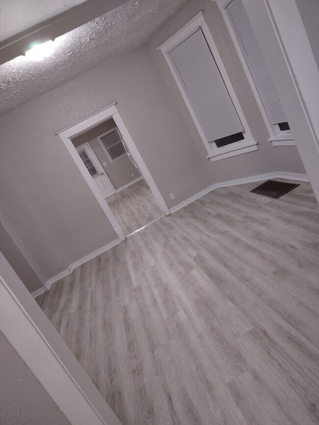 Foto del edificio - EVH Rentals (1702 S 15th St)