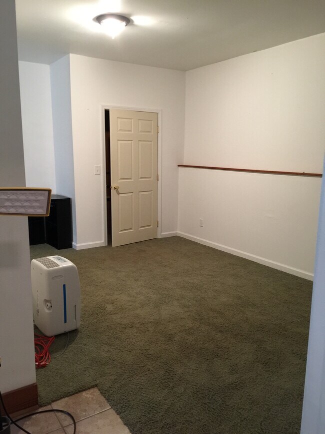 Bedroom - 317 Sandy Beach Rd
