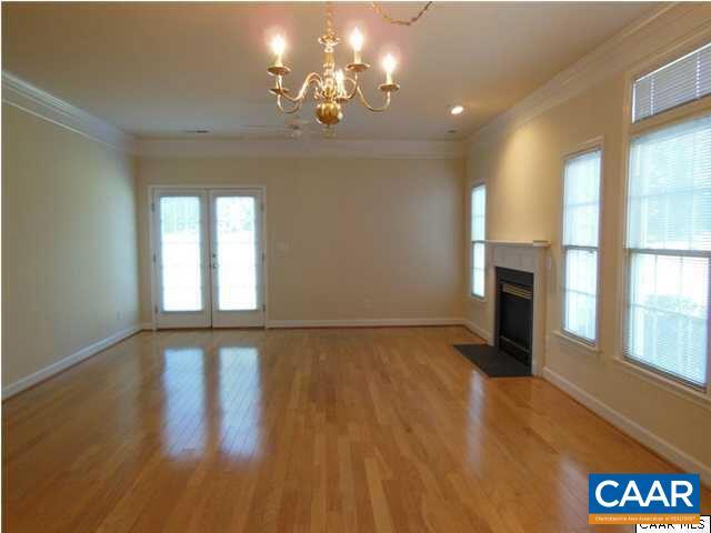 Building Photo - 2351 Ravenswood Ct