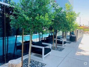 Building Photo - 4471 Dean Martin Dr