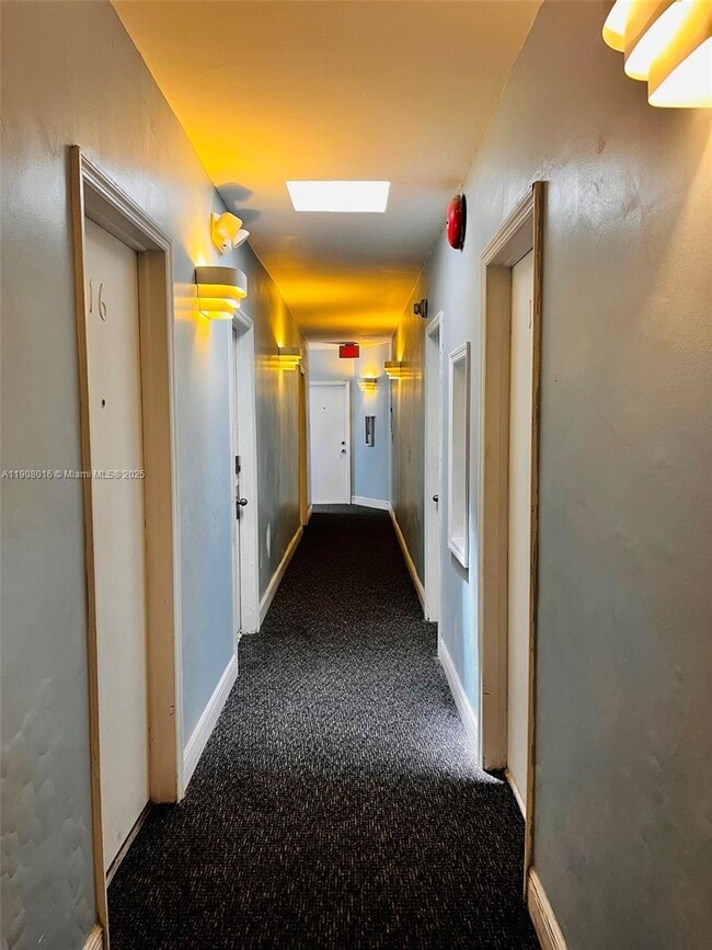 Foto del edificio - 1455 Michigan Ave