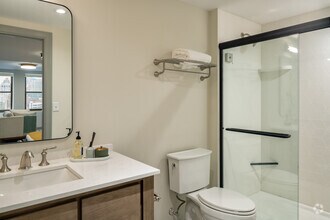 Studio - Mahogony - 595 SF - Eddystone