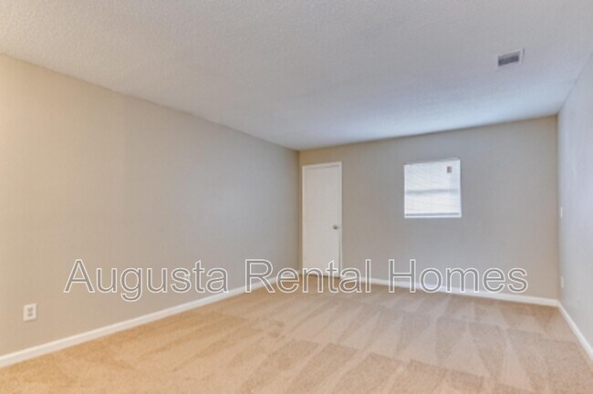 Foto del edificio - 3001C Strickland Court