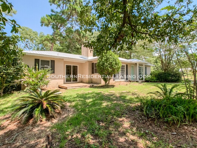 Building Photo - Price Drop! Downtown Daphne!!